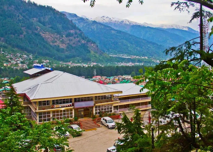 Hotel Premium Isaan Resort Near Hidimba Devi Temple And Ghatotkach Tree Temple - Free Parking With Restaurant Facilities - Hygiene & Spacious Room - Best Hotel In Manali
